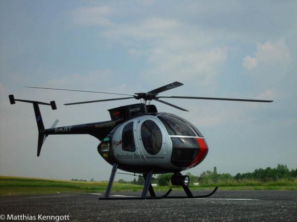 Hughes 500 groß
